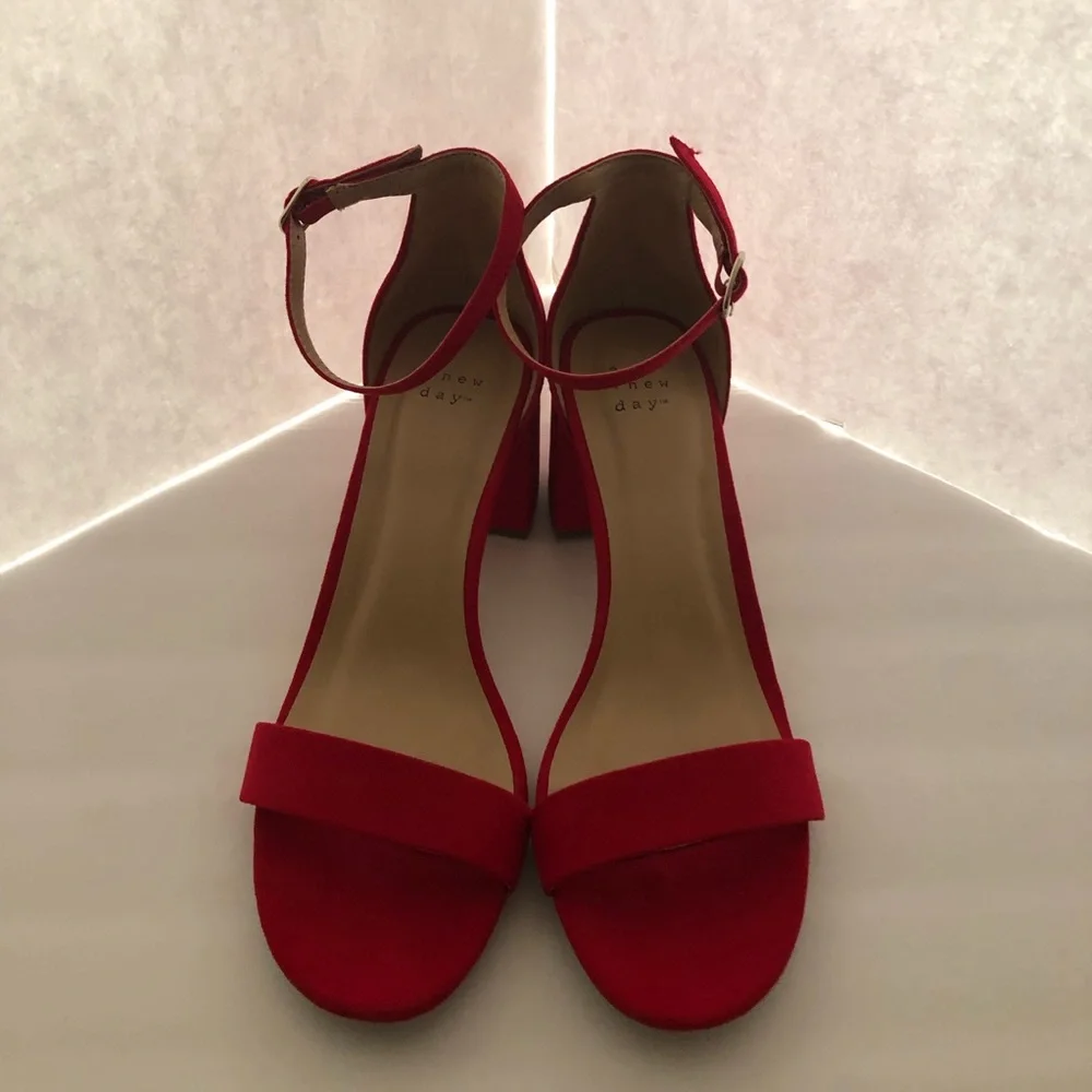 A New Day - Size 8, ladies red block heels - Picture 1 of 8